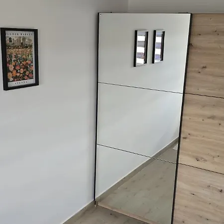 Gora Διαμέρισμα *